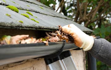 gutter cleaning Cloatley End, Wiltshire